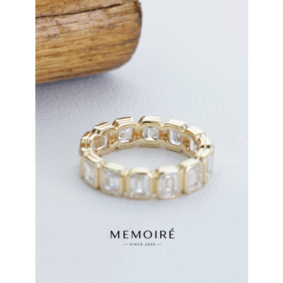 MEMOIRE 14K Yellow Gold Emerald Cut Lab Grown Diamond Eternity Band