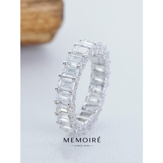 MEMOIRE 14K White Gold Emerald Cut Lab Grown Diamond Eternity Band