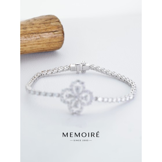 MEMOIRE 14K White Gold Clover Lab Grown Diamond Tennis Bracelet